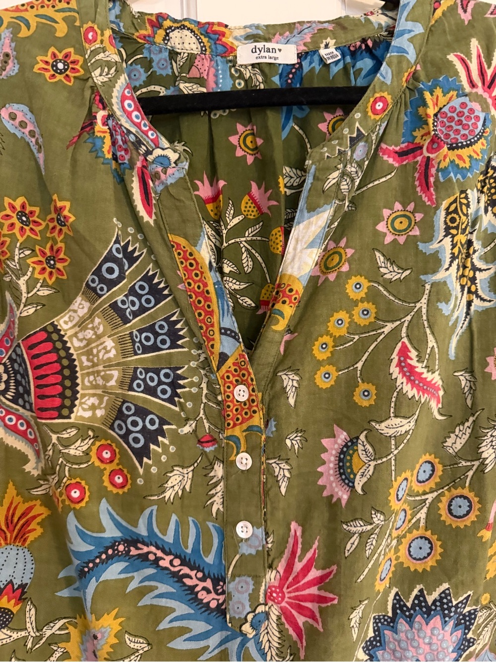 dylan Olive Green Paisley Floral Short-Sleeve Blouse - Picture 4 of 6